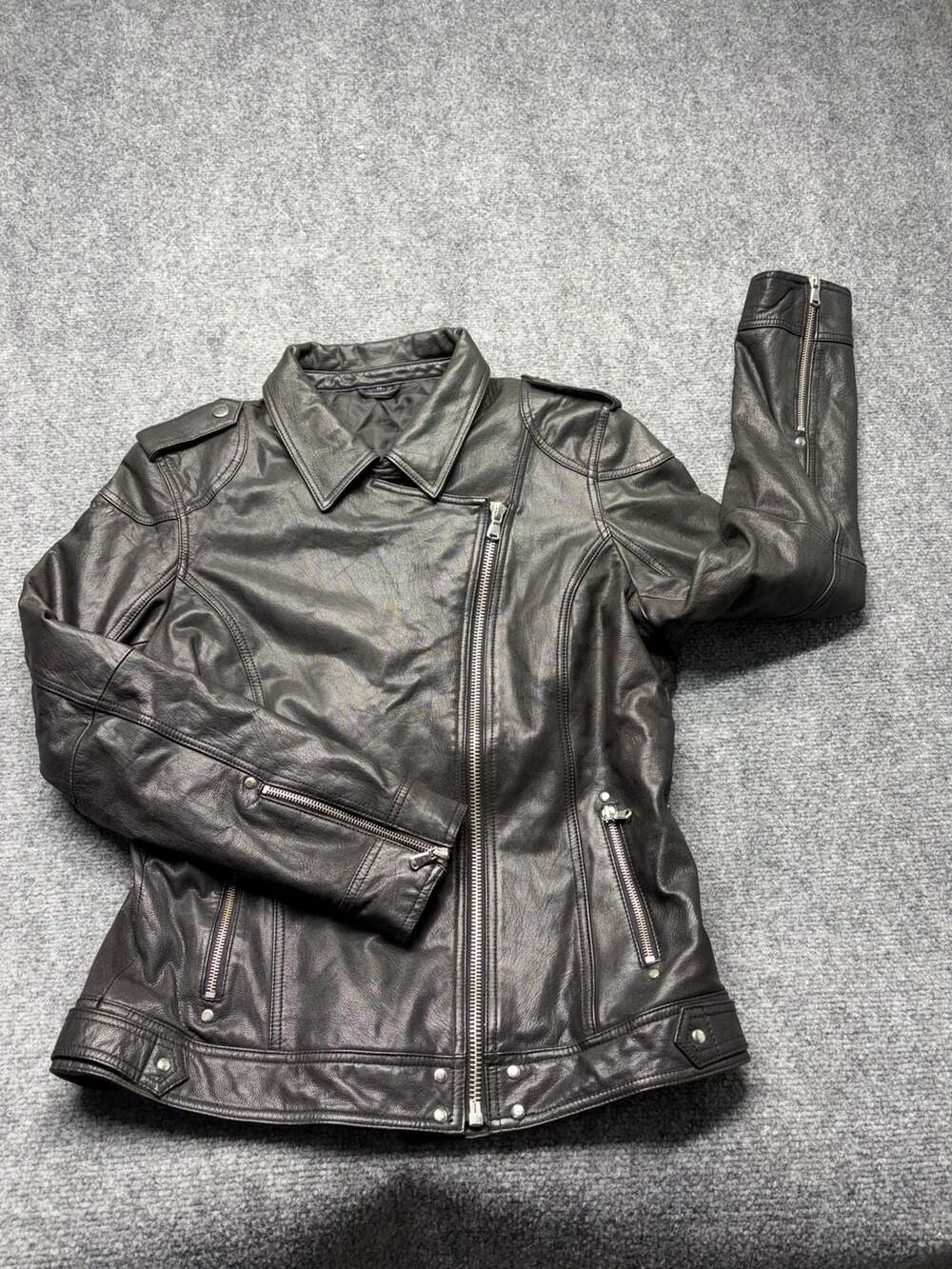 Vtg 90’s Anheuser Busch Budweiser womens Leather Bomber Jacket Embroidered Med